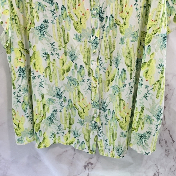 Torrid Shirt Womens 5X 5 Blouse Green Cactus Abbey Georgette Button Back Blouse - Picture 8 of 12